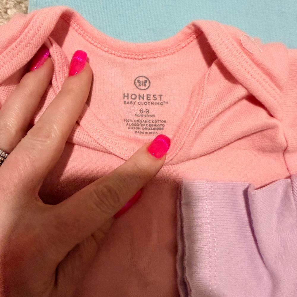 6M, 6-9M, 9M baby girl onesie bundle - Picture 5 of 10